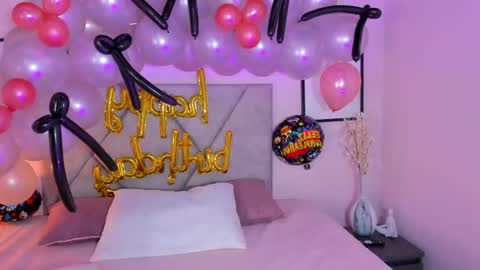 Dulcee Garcia online show from September 14, 8:30 pm