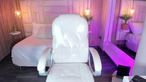 Dulce  online show from September 30, 11:26 am