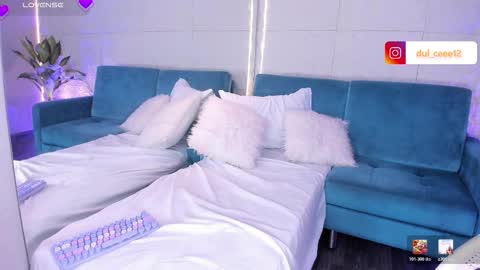 Dulce  online show from March 12, 8:26 pm