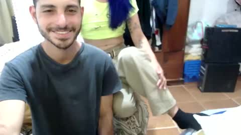 Snapshot of dulcetentations chatting on November 6, 1:17 am shany y alan online show from November 6, 1:17 am