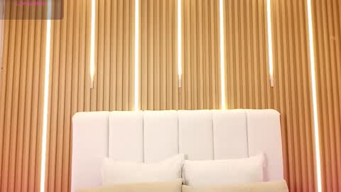 Dulcey online show from March 4, 4:51 am