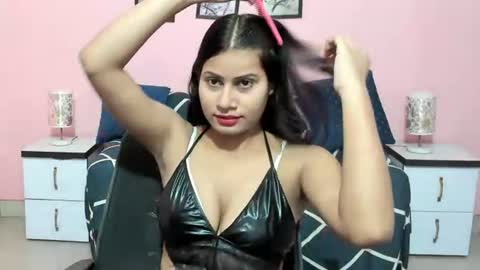 Snapshot of dumble_doree chatting on July 26, 2:42 am dumble_doree online show from July 26, 2:42 am