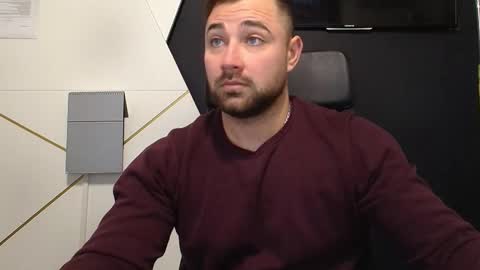 Snapshot of duncanstones chatting on November 26, 5:52 am DuncanStone online show from November 26, 5:52 am