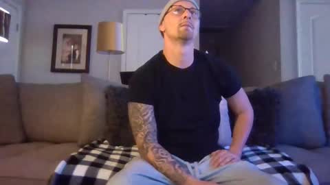 DUO2069 online show from February 1, 6:17 pm