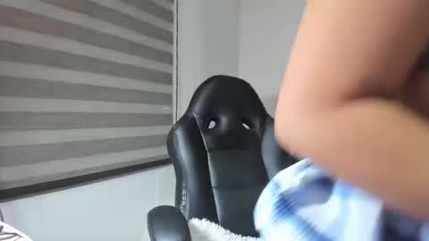 Snapshot of duqueza4you chatting on March 25, 12:16 am Katia online show from March 25, 12:16 am