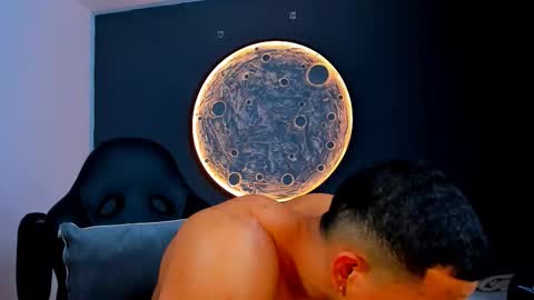 Snapshot of duran_dhikol1 chatting on November 22, 3:16 am duran_dhikol1 online show from November 22, 3:16 am