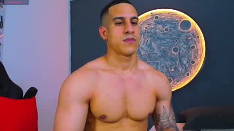 Snapshot of duran_dhikol1 chatting on December 14, 12:05 am duran_dhikol1 online show from December 14, 12:05 am