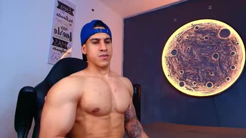duran_dhikol1 online show from July 25, 11:35 pm