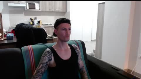 Snapshot of durexdublex chatting on January 17, 6:33 pm durexdublex online show from January 17, 6:33 pm