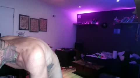 Snapshot of durfmanx chatting on October 8, 6:00 am durfmanX online show from October 8, 6:00 am