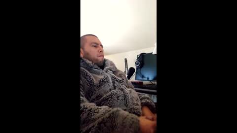 duroporelchiquito online show from March 17, 3:59 pm