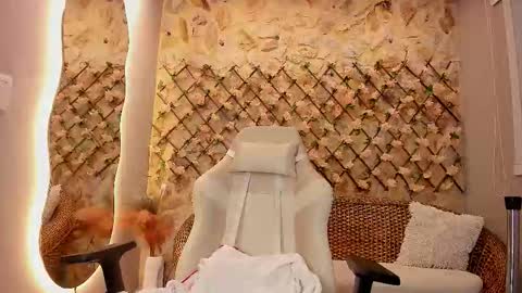 duskybeautyy online show from March 10, 8:03 pm