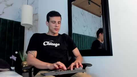 Dustin Sonne online show from February 18, 9:32 am