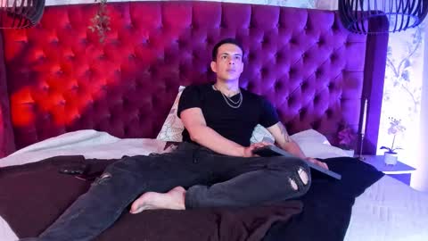 Dustin Sonne online show from February 10, 3:54 am