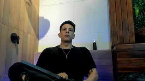 Dustin Sonne online show from July 7, 3:20 am