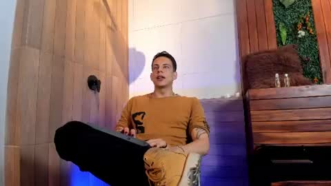Dustin Sonne online show from July 17, 3:35 am