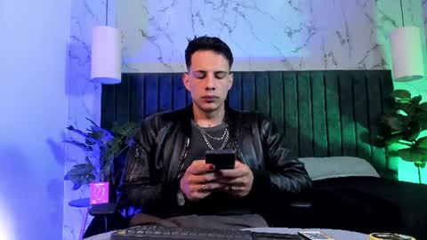 Dustin Sonne online show from July 27, 3:24 am