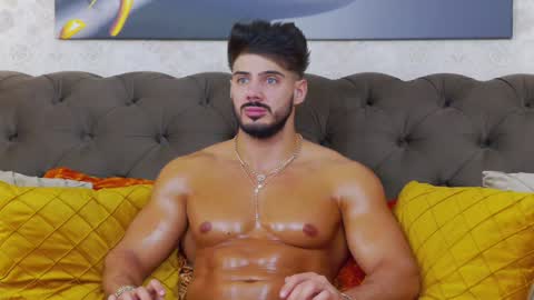 Snapshot of dustinkeent chatting on January 15, 11:19 pm Dustin online show from January 15, 11:19 pm