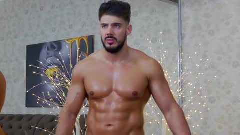 Snapshot of dustinkeent chatting on February 14, 10:58 pm Dustin online show from February 14, 10:58 pm