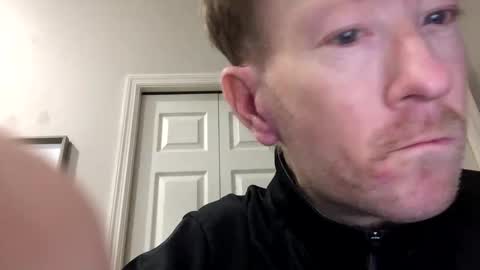 Snapshot of dustinthesweettalker chatting on October 31, 12:44 am Dustinthesweettalker online show from October 31, 12:44 am