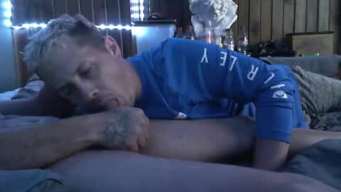 Snapshot of dustinwyant1983 chatting on November 11, 11:16 pm dustinwyant1983 online show from November 11, 11:16 pm