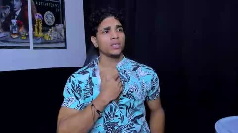 Snapshot of dustyn__michelle chatting on March 2, 12:13 am DUSTYN MICHELLE online show from March 2, 12:13 am