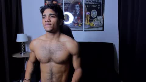 Snapshot of dustyn__michelle chatting on March 2, 5:08 am DUSTYN MICHELLE online show from March 2, 5:08 am