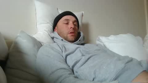 Snapshot of dustyroy09 chatting on September 23, 2:14 am dustyroy09 online show from September 23, 2:14 am