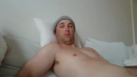 Snapshot of dustyroy09 chatting on November 28, 12:13 am dustyroy09 online show from November 28, 12:13 am