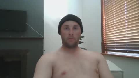 Snapshot of dustyroy09 chatting on December 17, 6:41 am dustyroy09 online show from December 17, 6:41 am