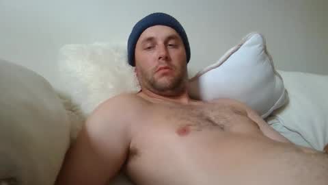 dustyroy09 online show from March 19, 3:32 am