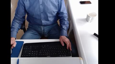 Snapshot of dutchpornking2 chatting on October 15, 7:41 am dutchpornking2 online show from October 15, 7:41 am