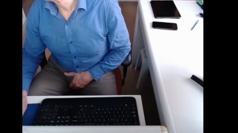 dutchpornking2 online show from November 26, 8:04 am