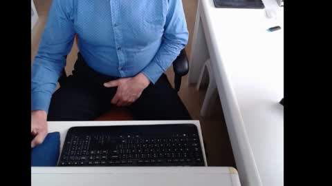 dutchpornking2 online show from February 21, 8:26 am