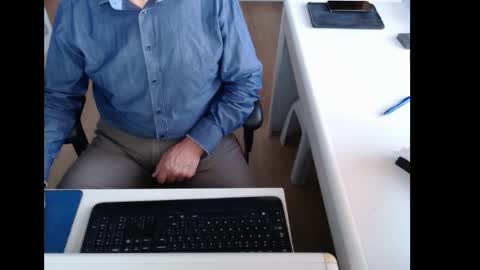 dutchpornking2 online show from March 2, 6:47 am