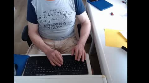 dutchpornking2 online show from May 26, 6:20 am