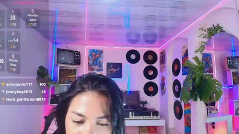 duulce_mia online show from May 11, 2:45 pm