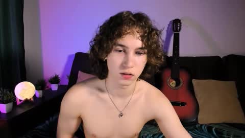 Snapshot of duumvirate chatting on November 14, 2:49 pm Georg and Max online show from November 14, 2:49 pm