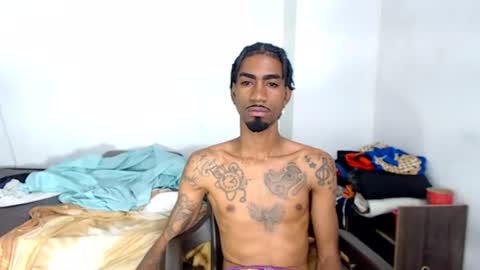 Snapshot of duvanf18 chatting on July 10, 4:53 pm Elburrito online show from July 10, 4:53 pm