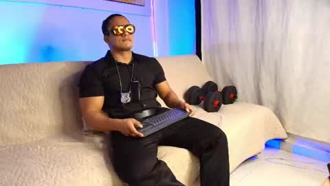 Snapshot of dwayne_esteven10 chatting on August 1, 9:03 pm dwayne_esteven10 online show from August 1, 9:03 pm