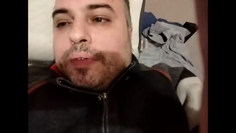 Snapshot of dwizziz chatting on April 19, 3:28 am Ivan online show from April 19, 3:28 am