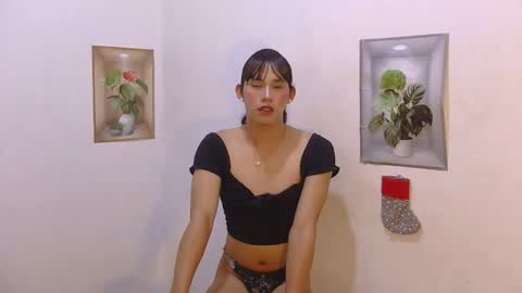 dy_namite online show from March 5, 6:59 pm