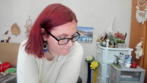 Snapshot of dyannelovee chatting on February 25, 6:53 pm Dyanne online show from February 25, 6:53 pm