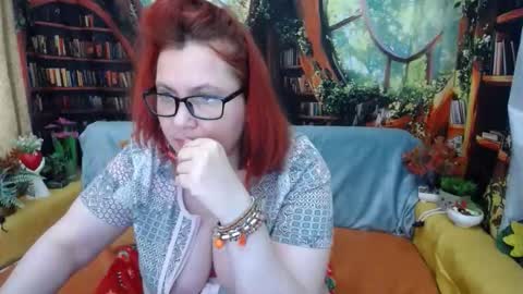 Dyanne online show from June 6, 9:52 pm