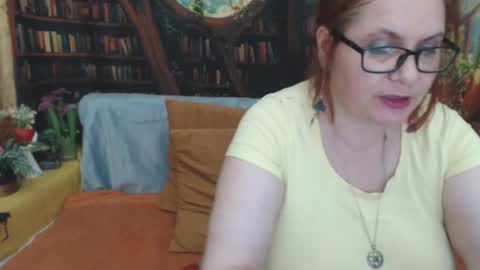 Dyanne online show from June 17, 6:31 pm