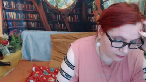 Dyanne online show from June 20, 4:21 pm