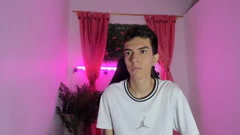 Snapshot of dylan_2005 chatting on September 17, 11:23 am Dylan online show from September 17, 11:23 am