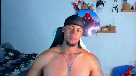 Snapshot of dylan_jake1 chatting on April 22, 1:41 am Dylan online show from April 22, 1:41 am