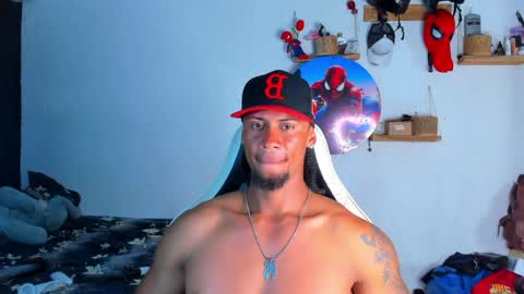 Snapshot of dylan_jake1 chatting on April 23, 1:40 am Dylan online show from April 23, 1:40 am