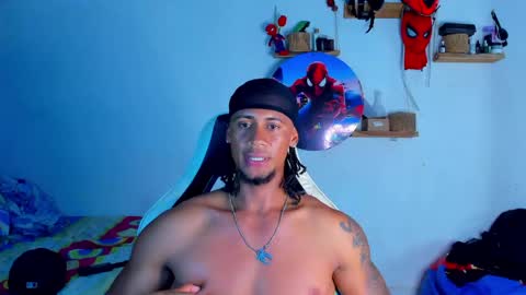 Snapshot of dylan_jake1 chatting on May 21, 12:17 am Dylan online show from May 21, 12:17 am